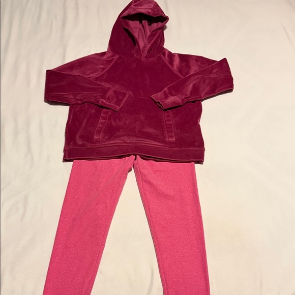 32 Degrees Other - Girl’s 32 Degrees Heat Hoodie with pants
